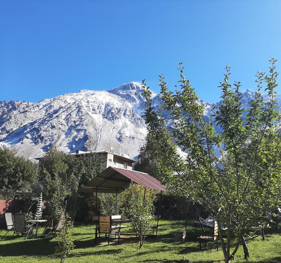 Kazbegi Green Yard Extérieur photo