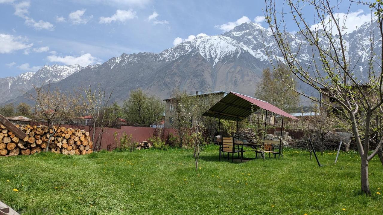 Kazbegi Green Yard Extérieur photo