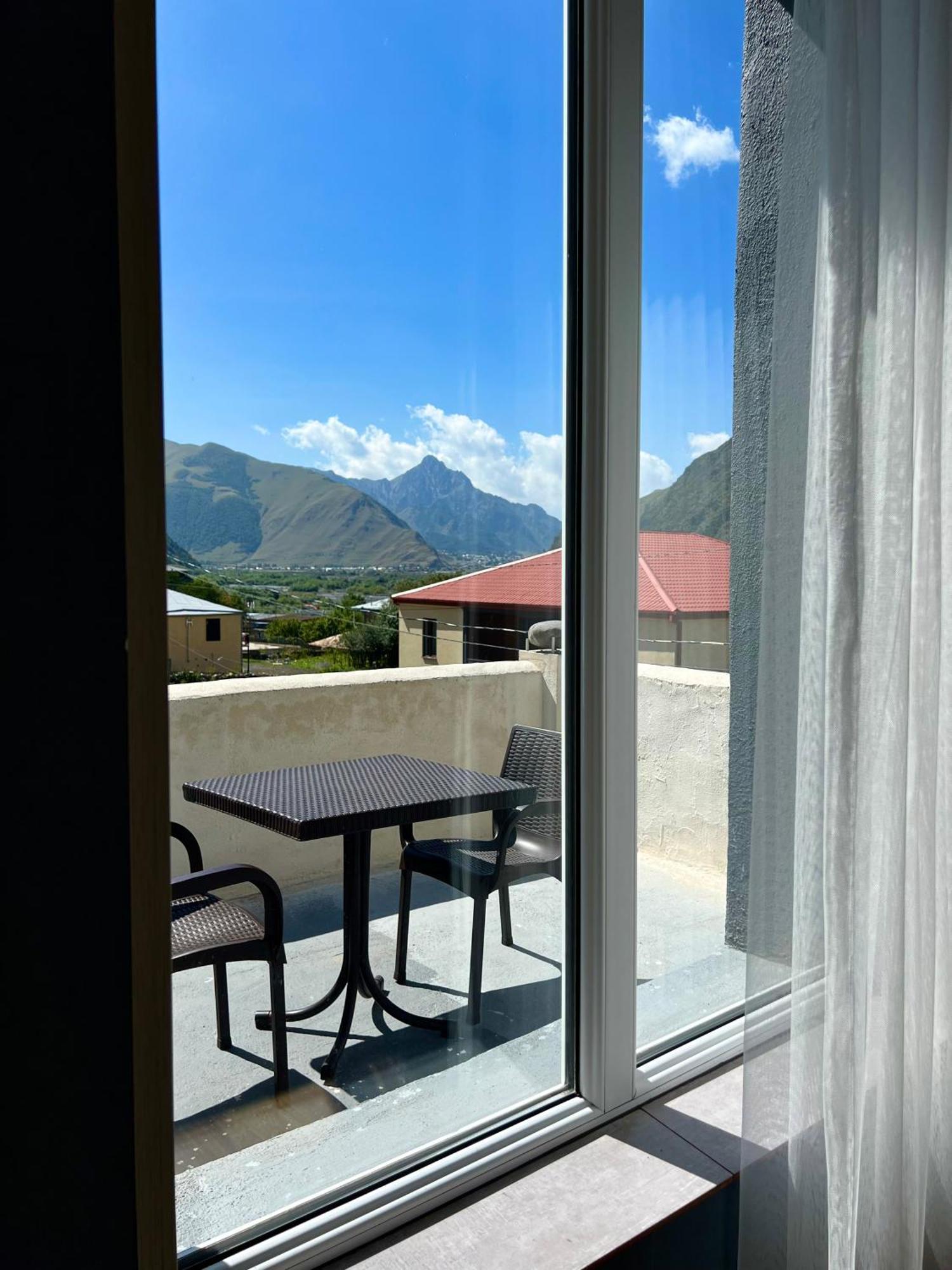 Kazbegi Green Yard Extérieur photo