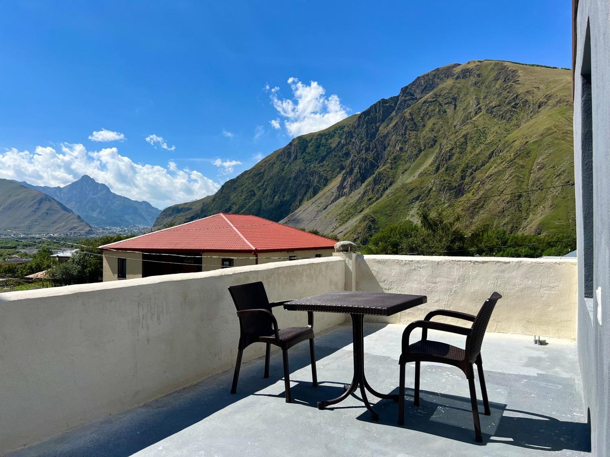 Kazbegi Green Yard Extérieur photo