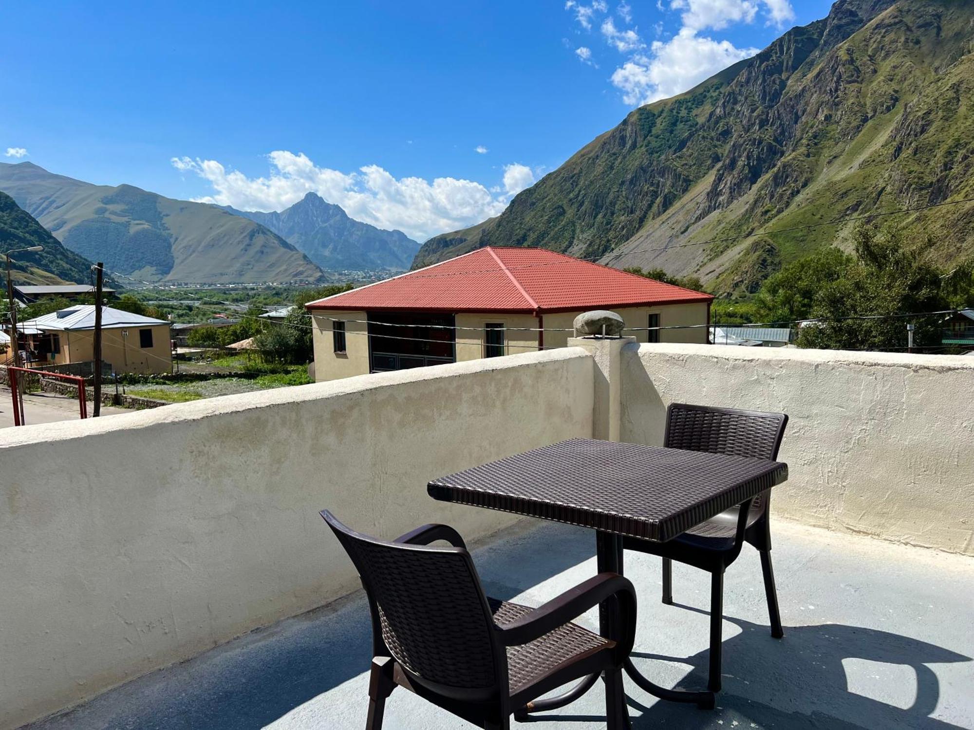 Kazbegi Green Yard Extérieur photo