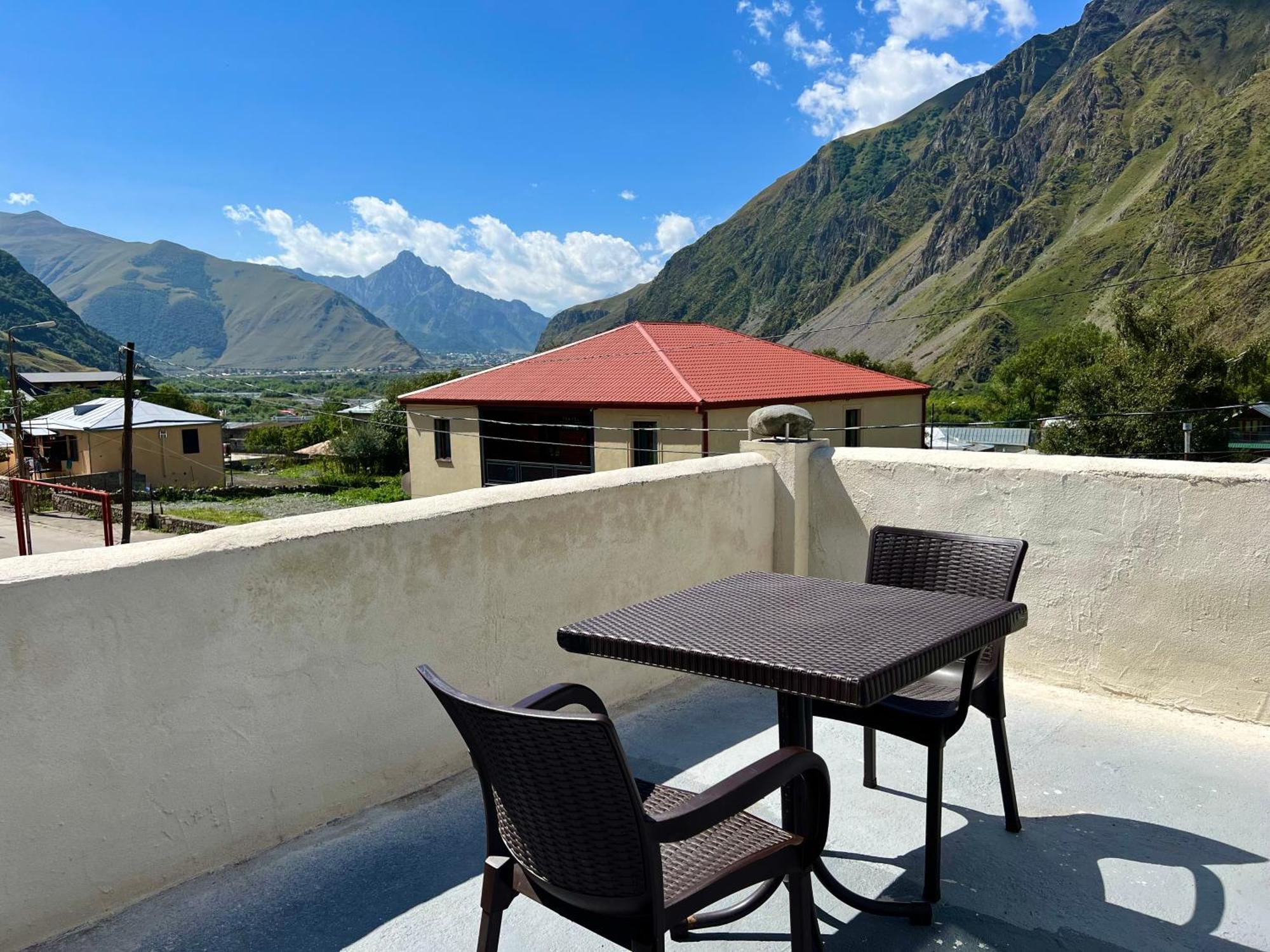 Hotel Kazbegi Green Yard Extérieur photo